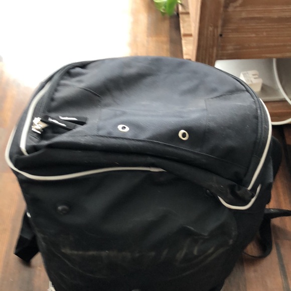 NWOT black duffel bag with Ohio Veteran embroidered on front pocket - Picture 5 of 6